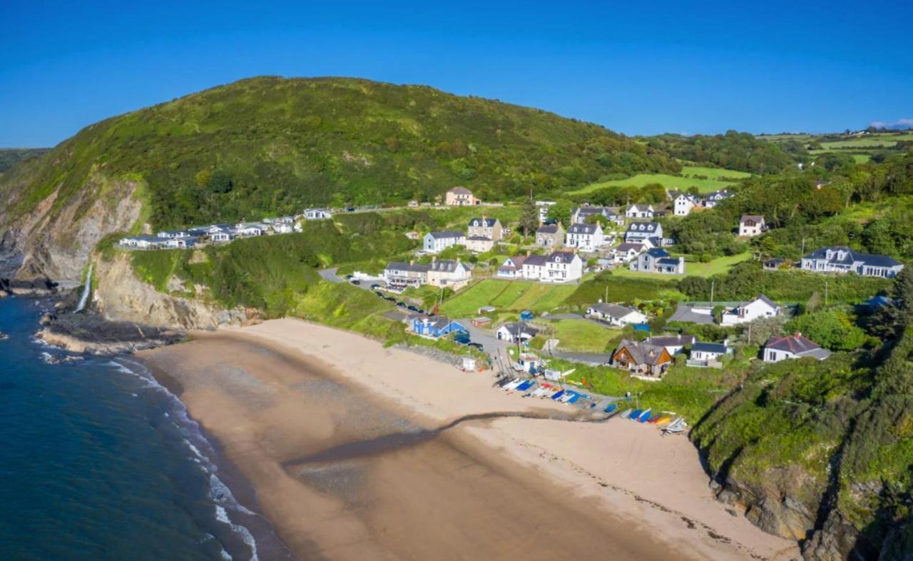 Ship Inn Aberporth Luaran gambar